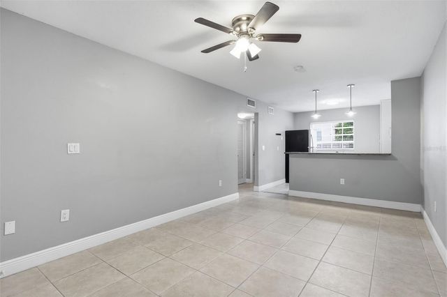 2207 S CAROLINA AVENUE 9, Tampa, FL 33629