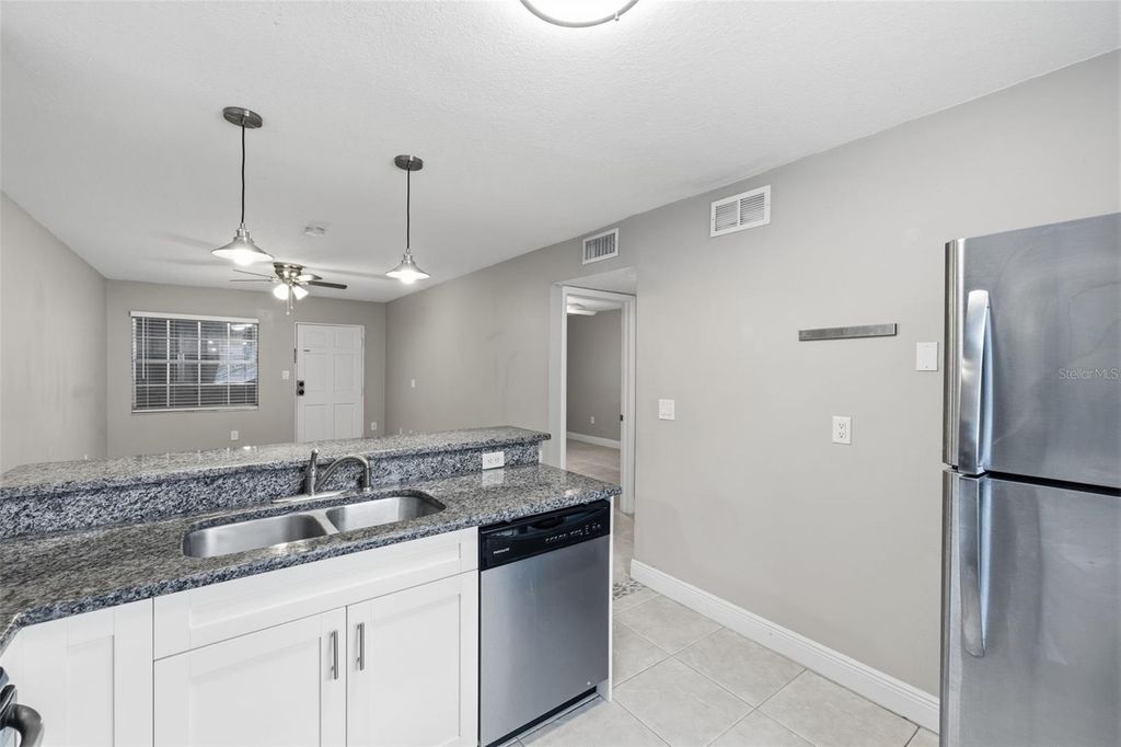Image 15 of property listing at 2207 S CAROLINA AVENUE 9, Tampa, FL 33629