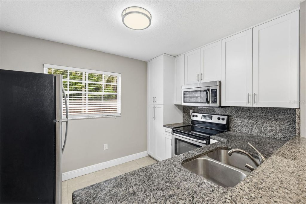 Image 16 of property listing at 2207 S CAROLINA AVENUE 9, Tampa, FL 33629