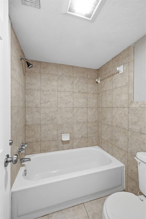 Image 23 of property listing at 2207 S CAROLINA AVENUE 9, Tampa, FL 33629