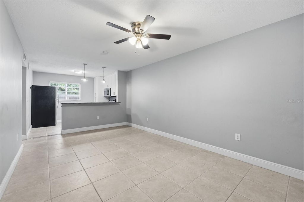 Image 5 of property listing at 2207 S CAROLINA AVENUE 9, Tampa, FL 33629