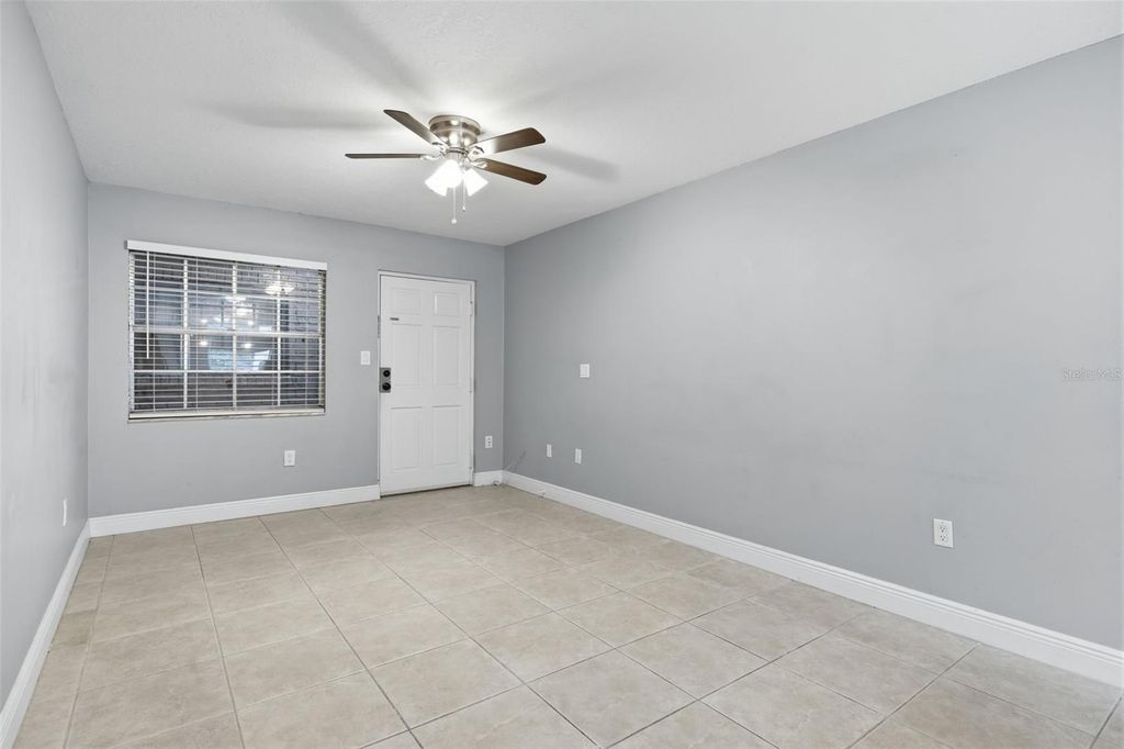 Image 8 of property listing at 2207 S CAROLINA AVENUE 9, Tampa, FL 33629