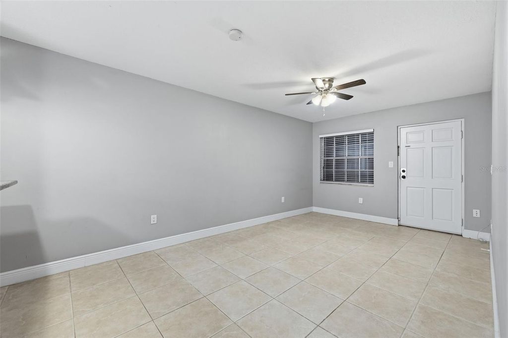 Image 10 of property listing at 2207 S CAROLINA AVENUE 9, Tampa, FL 33629