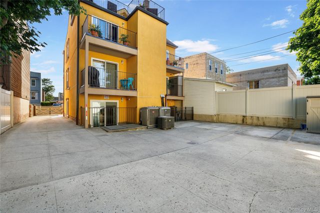 71-37 70 Street A, Glendale, NY 11385