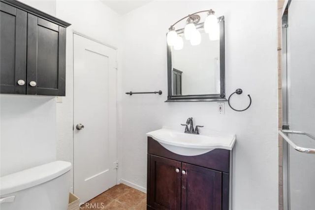 2230 Montrose Avenue A, Montrose, CA 91020