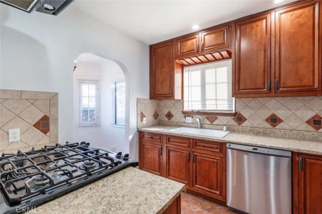 2230 Montrose Avenue A, Montrose, CA 91020