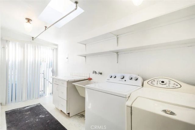 2230 Montrose Avenue A, Montrose, CA 91020