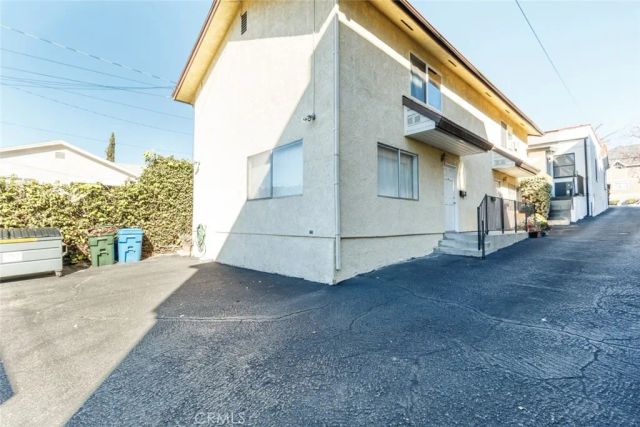 2230 Montrose Avenue A, Montrose, CA 91020