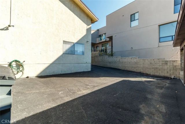 2230 Montrose Avenue A, Montrose, CA 91020