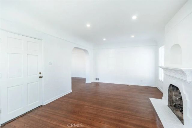 2230 Montrose Avenue A, Montrose, CA 91020