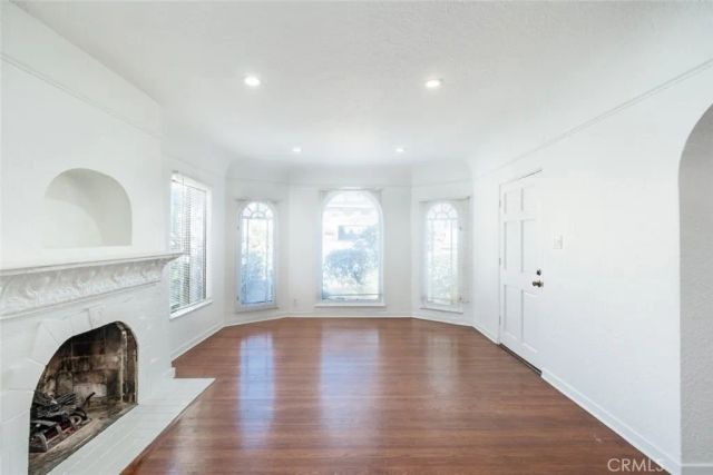 2230 Montrose Avenue A, Montrose, CA 91020