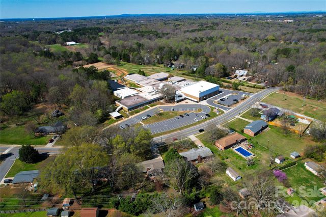 846 S Magnolia Street, Mooresville, NC 28115