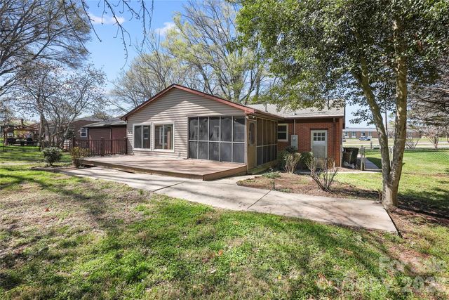 846 S Magnolia Street, Mooresville, NC 28115