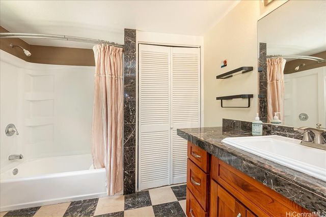 2648 Haili Road, Honolulu, HI 96813