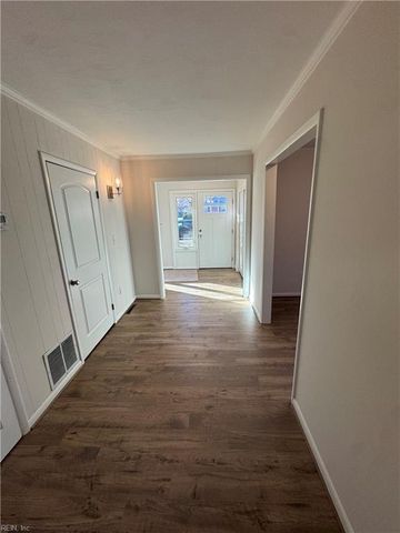 1912 Meredith RD, Virginia Beach, VA 23455