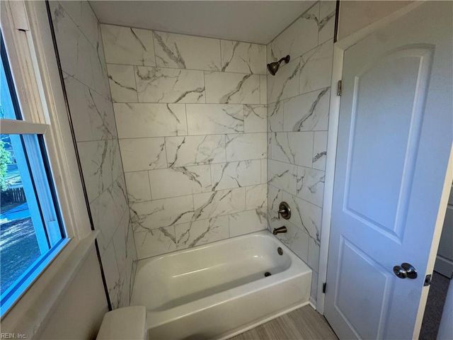 1912 Meredith RD, Virginia Beach, VA 23455