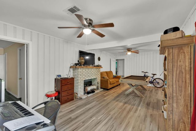 603 7th Street SE, Springhill, LA 71075