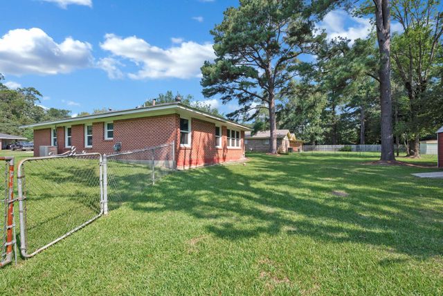 603 7th Street SE, Springhill, LA 71075
