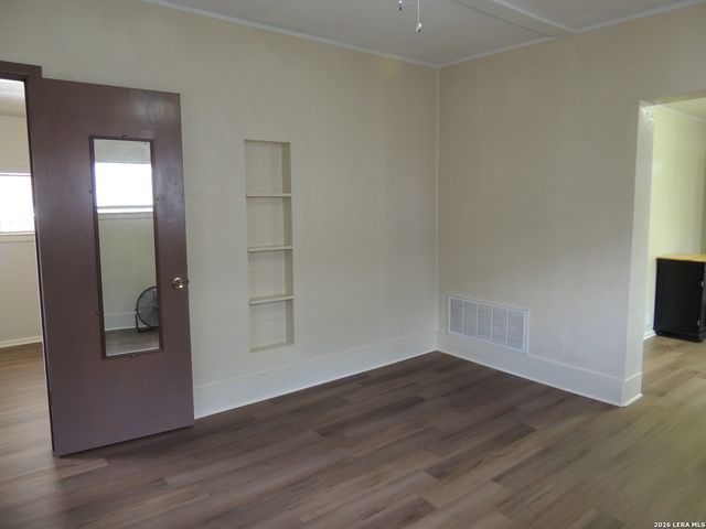 3605 S OLIVE ST, San Antonio, TX 78223