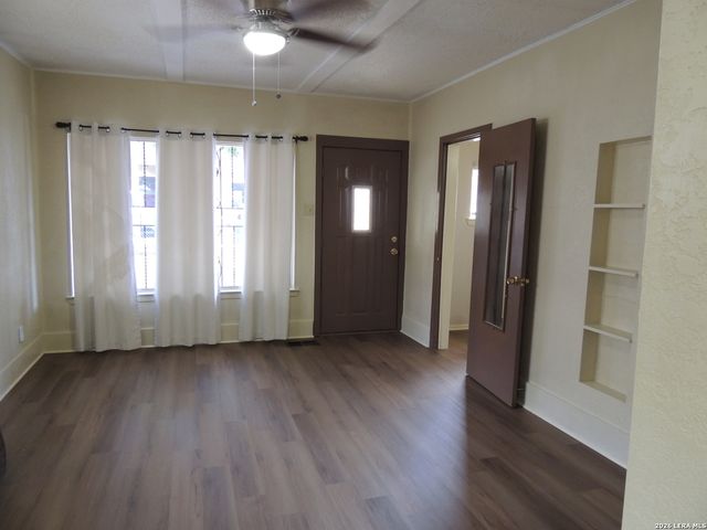 3605 S OLIVE ST, San Antonio, TX 78223