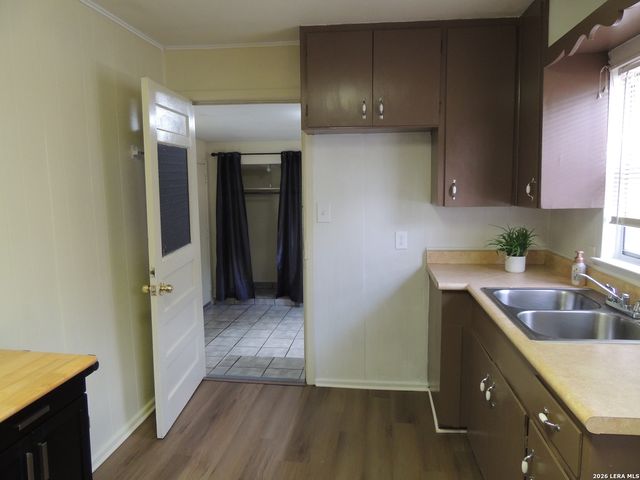 3605 S OLIVE ST, San Antonio, TX 78223