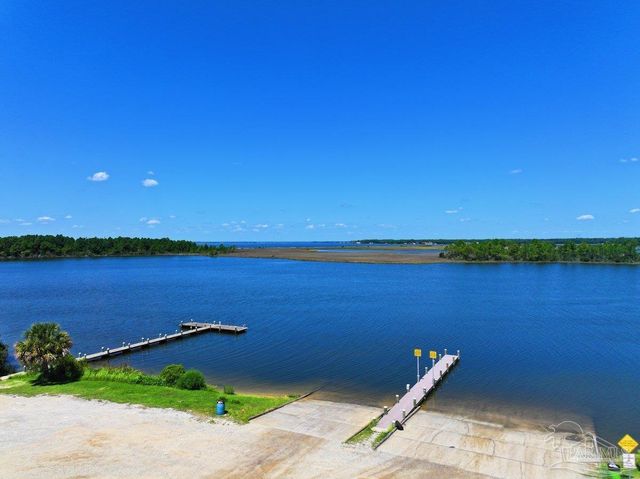 3210 Electra Dr, Milton, FL 32583