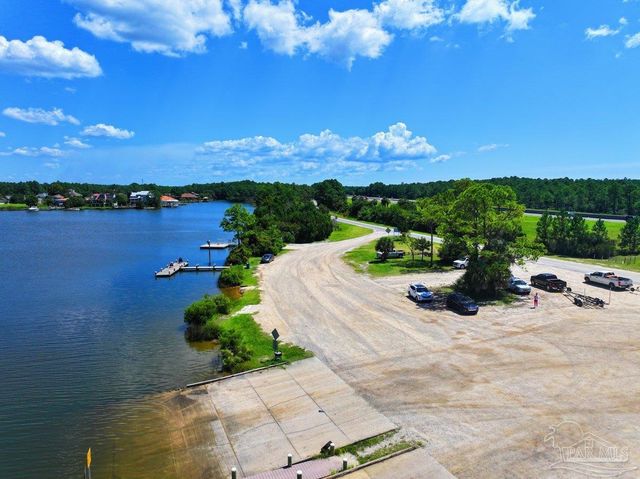 3210 Electra Dr, Milton, FL 32583