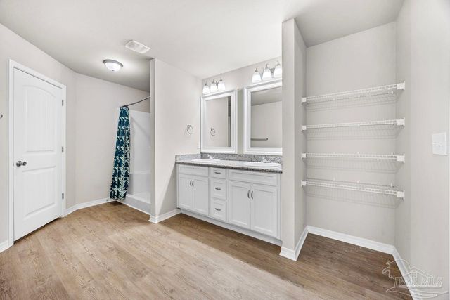 3210 Electra Dr, Milton, FL 32583