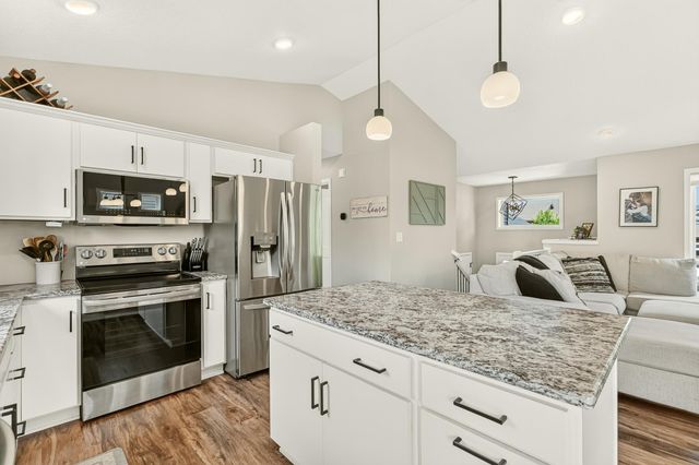 1502 2nd Street NW, Kasson, MN 55944