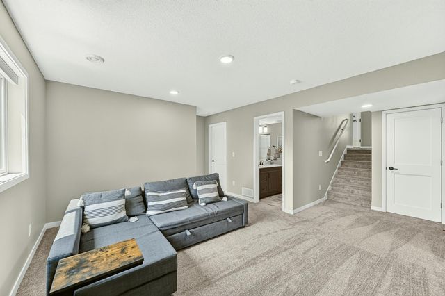 1502 2nd Street NW, Kasson, MN 55944