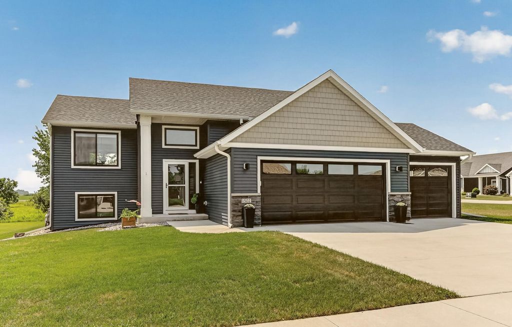 1502 2nd Street NW, Kasson, MN 55944