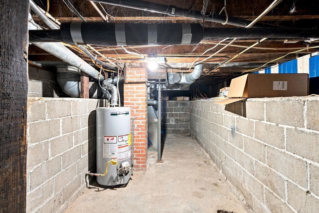 842 N Litchfield Ave, Wichita, KS 67203