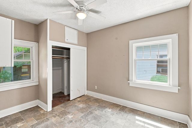 842 N Litchfield Ave, Wichita, KS 67203