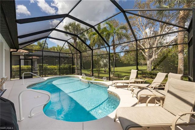 9049 Bronco CT, Naples, FL 34113