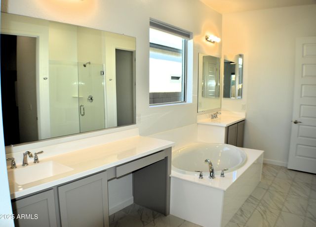 22621 E Lords Way --, Queen Creek, AZ 85142