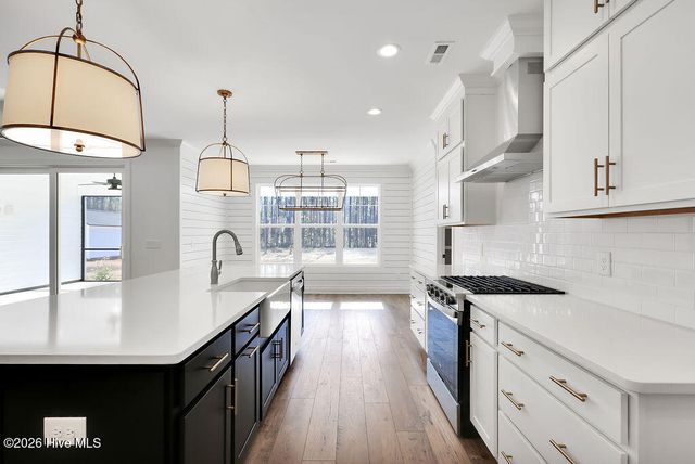 11133 Ashton Road, Burgaw, NC 28425