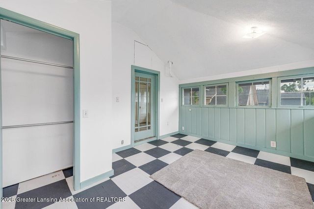 245 Elvin Court, Lansing, MI 48912