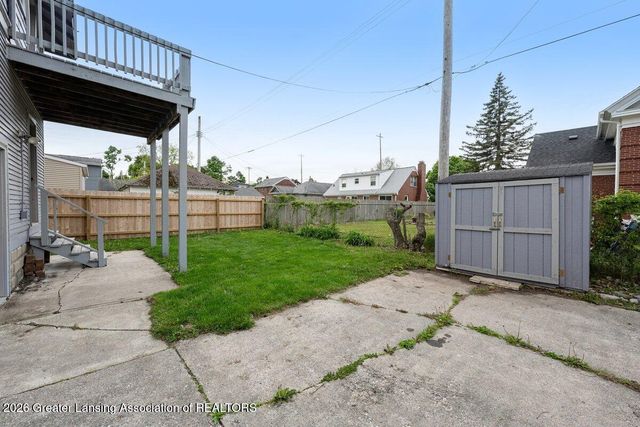 245 Elvin Court, Lansing, MI 48912