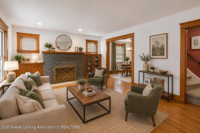 245 Elvin Court, Lansing, MI 48912
