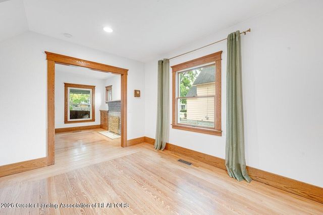 245 Elvin Court, Lansing, MI 48912
