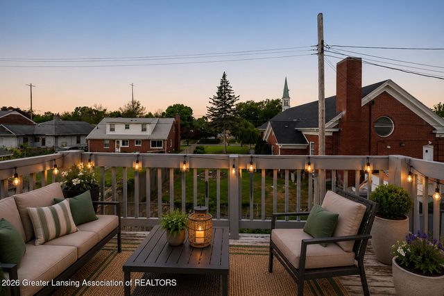 245 Elvin Court, Lansing, MI 48912
