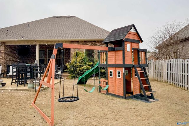 17476 Carillon Drive, Athens, AL 35611