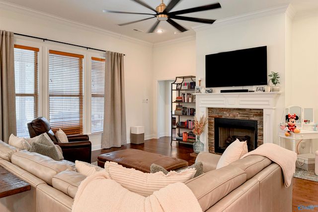 17476 Carillon Drive, Athens, AL 35611