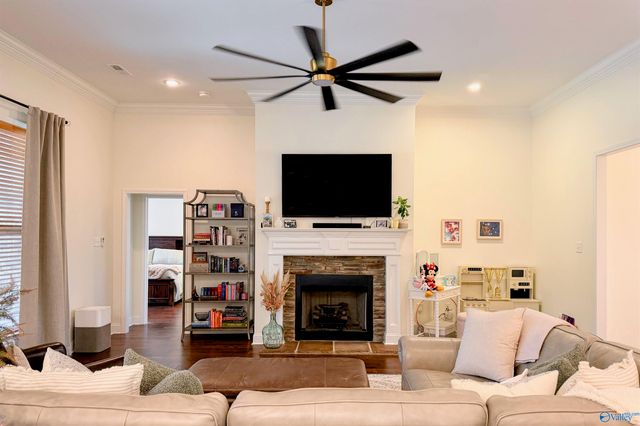 17476 Carillon Drive, Athens, AL 35611