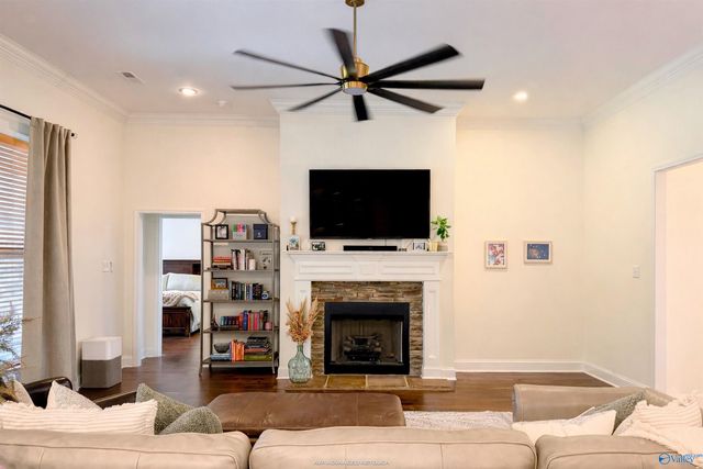 17476 Carillon Drive, Athens, AL 35611