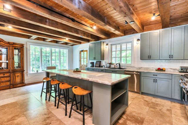 38 Shaker Farm Road South, Marlborough, NH 03455