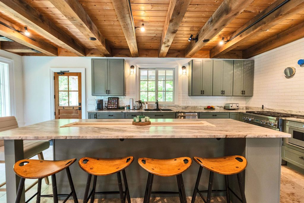 38 Shaker Farm Road South, Marlborough, NH 03455
