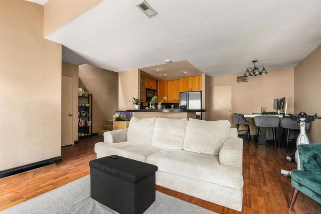 4250 Porte De Palmas 55, San Diego, CA 92122
