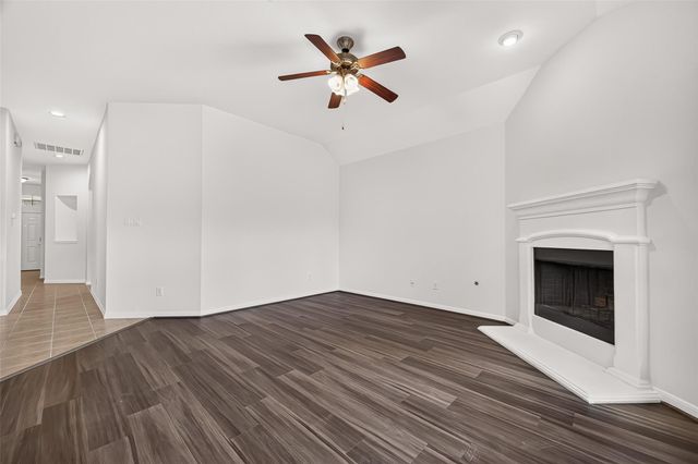 519 Glenwood Ridge Drive, Spring, TX 77386