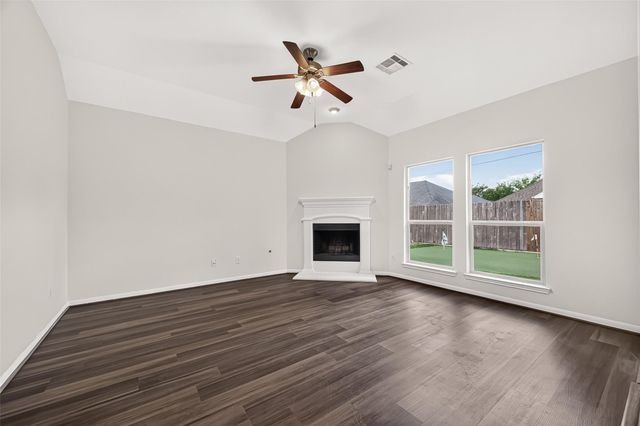 519 Glenwood Ridge Drive, Spring, TX 77386
